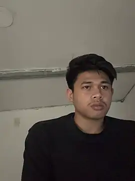 ChocoYummyHotdog online show from June 3, 2026, 12:17 pm