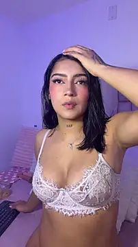 Snapshot of Nicolegh_ chatting on June 7, 2026, 2:17 am Nicolegh online show from June 7, 2026, 2:17 am