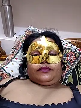 hot-shailu online show from June 18, 2026, 6:02 pm