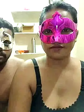 hot-shailu online show from June 12, 2026, 5:54 pm