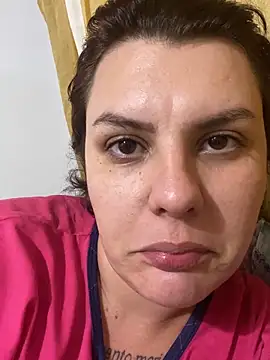 Carolineleao online show from June 4, 2026, 3:00 am