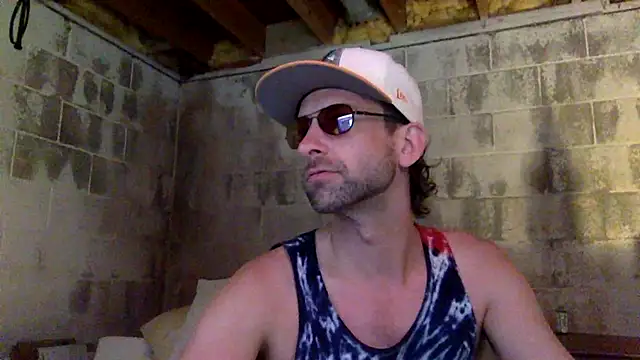 Snapshot of thierrybae chatting on June 15, 2026, 3:23 pm thierrybae online show from June 15, 2026, 3:23 pm