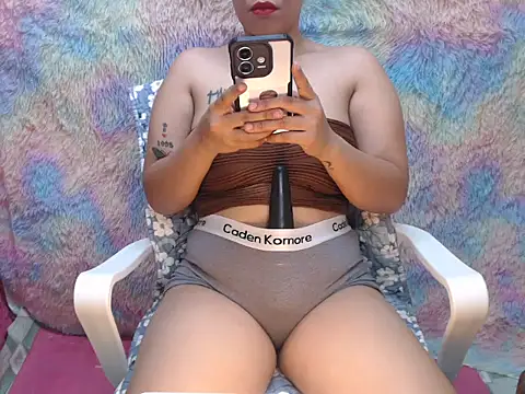 Horny Pussy26 online show from July 16, 2026, 11:57 pm
