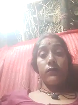 Snapshot of Hot_Radhaji1 chatting on July 7, 2026, 10:35 pm Hot Radhaji1 online show from July 7, 2026, 10:35 pm
