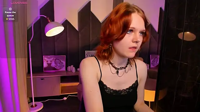 Snapshot of Goddess__Alice chatting on June 25, 2026, 1:16 pm Goddess Alice online show from June 25, 2026, 1:16 pm