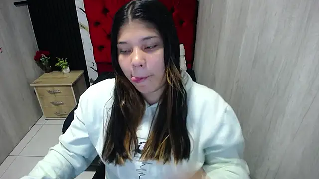tiana wolf online show from June 9, 2026, 11:55 am