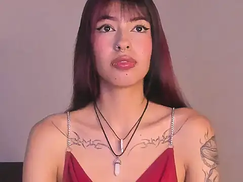 Snapshot of EvaBenely_ chatting on June 20, 2026, 5:01 am EvaBenely online show from June 20, 2026, 5:01 am