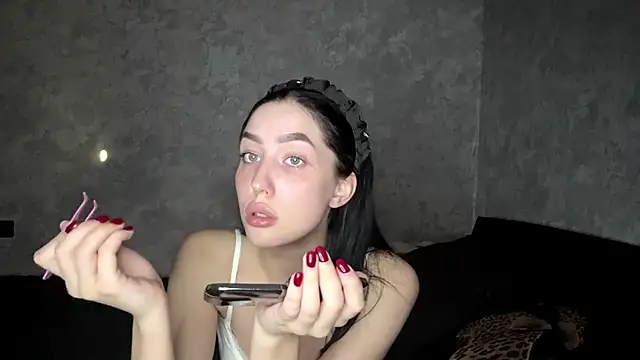 Ailish Loveee online show from June 12, 2026, 3:21 pm