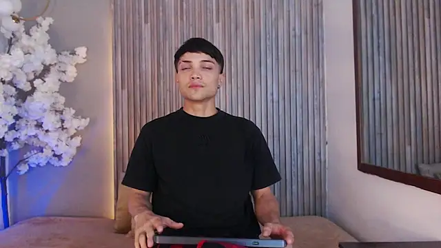 Snapshot of Jay_Smile chatting on June 23, 2026, 3:48 am Jay Smile online show from June 23, 2026, 3:48 am