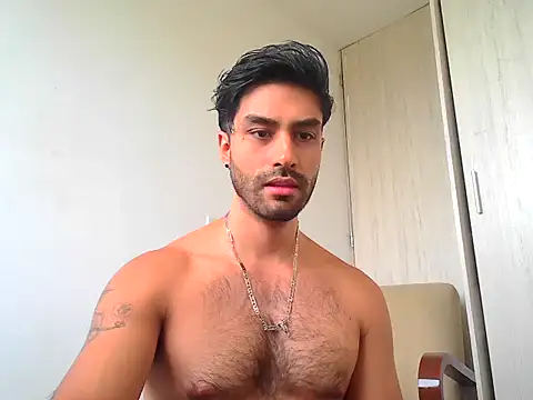 Snapshot of SantiagoMelendez chatting on July 3, 2026, 4:13 pm SantiagoMelendez online show from July 3, 2026, 4:13 pm