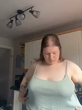 Curvy Vanilla online show from July 3, 2026, 12:22 pm