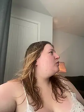 Curvy Vanilla online show from July 28, 2026, 12:59 pm
