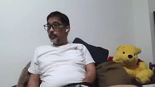 Snapshot of komadanaoki chatting on August 10, 2026, 12:39 am komadanaoki online show from August 10, 2026, 12:39 am