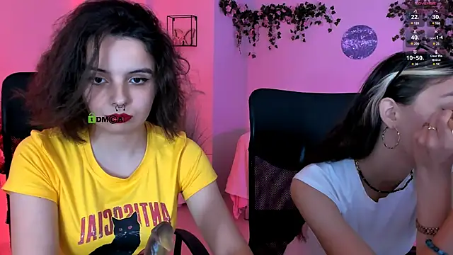 Snapshot of lia_dream_ chatting on July 30, 2026, 8:46 am lia dream online show from July 30, 2026, 8:46 am