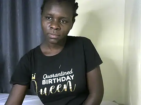 Snapshot of queen_lola1 chatting on July 6, 2026, 3:03 pm queen lola1 online show from July 6, 2026, 3:03 pm