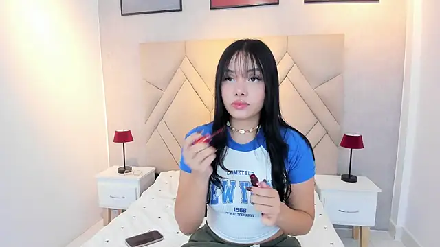 Mila  Fire online show from June 9, 2026, 12:28 pm