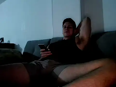 Snapshot of reyalejandro96 chatting on June 10, 2026, 12:23 am reyalejandro96 online show from June 10, 2026, 12:23 am