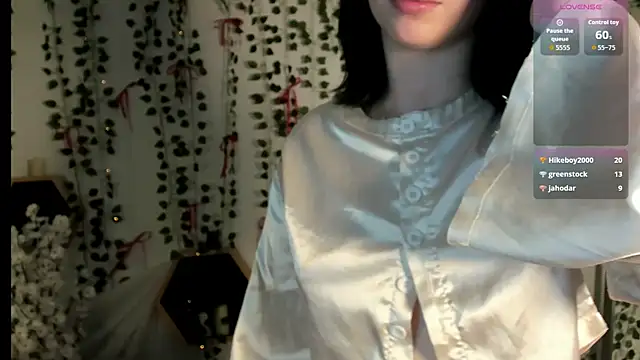 Velvet  Kiss online show from June 22, 2026, 3:25 am