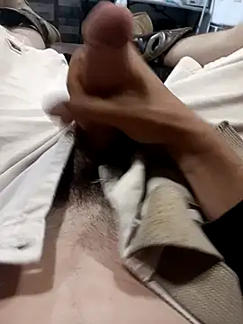 Mstrdstrctn7 online show from November 12, 2025, 7:40 pm