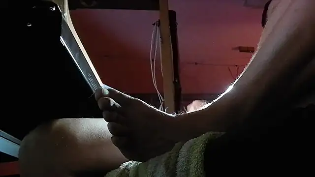 luukikuuki online show from June 20, 2026, 11:32 pm
