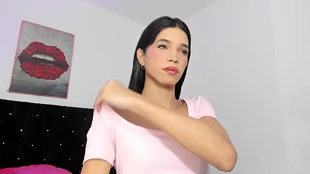 Snapshot of AlissonMoret chatting on July 6, 2026, 12:45 pm AlissonMoret online show from July 6, 2026, 12:45 pm