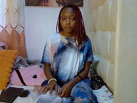 Snapshot of Melanin_magic chatting on July 15, 2026, 1:07 pm Melanin magic online show from July 15, 2026, 1:07 pm