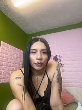 Snapshot of Aisha_Jaen chatting on June 10, 2026, 3:02 pm Aisha Jaen online show from June 10, 2026, 3:02 pm