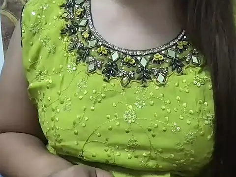 Snapshot of Sizzling_Maya chatting on June 14, 2026, 11:44 am Sizzling Maya online show from June 14, 2026, 11:44 am