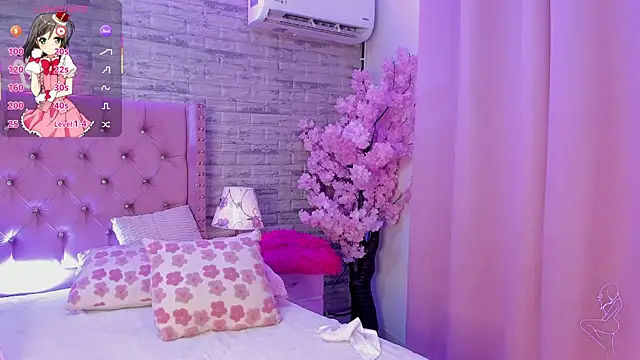 TifannySantana online show from June 11, 2026, 12:32 am