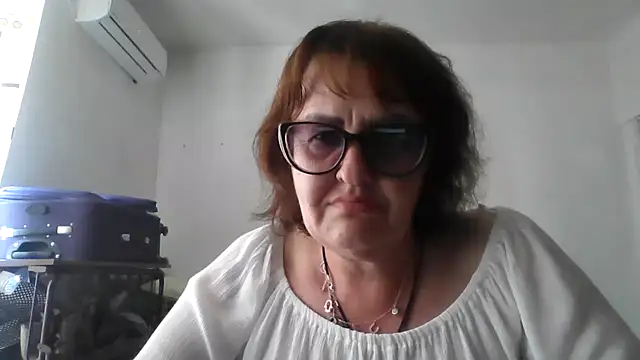ErikaXShine online show from June 21, 2026, 12:44 pm