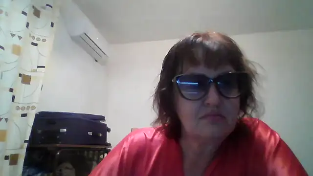 ErikaXShine online show from June 20, 2026, 8:14 pm