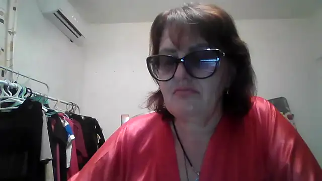 ErikaXShine online show from July 26, 2026, 7:32 pm