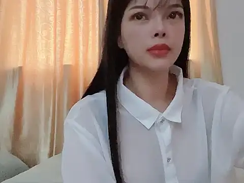 Karen8686 online show from June 18, 2026, 2:32 am