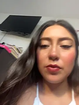 Antonella Moreau online show from July 13, 2026, 4:50 pm