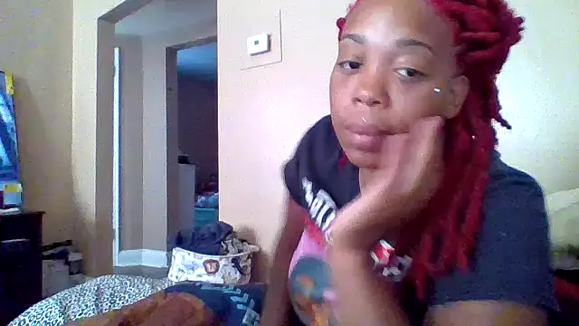 Snapshot of BoujieDee chatting on July 13, 2026, 4:39 pm BoujieDee online show from July 13, 2026, 4:39 pm