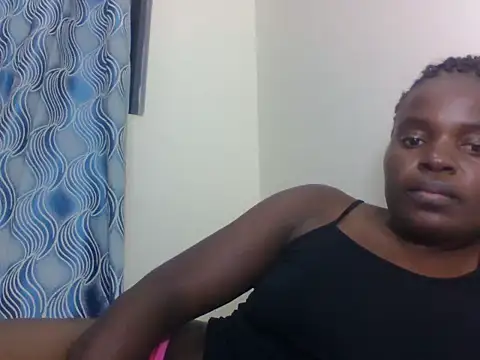 Snapshot of PrettyEve chatting on June 17, 2026, 5:34 pm PrettyEve online show from June 17, 2026, 5:34 pm