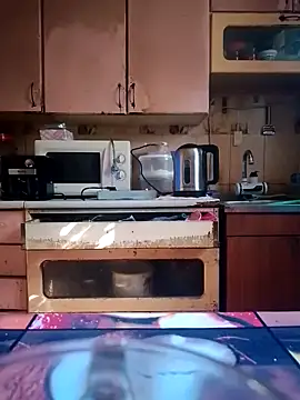 Snapshot of oksana72 chatting on September 25, 2025, 8:09 am oksana72 online show from September 25, 2025, 8:09 am