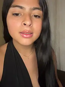canelareina online show from June 28, 2026, 7:20 pm