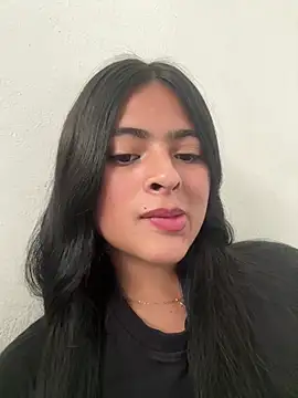 canelareina online show from July 18, 2026, 6:27 pm