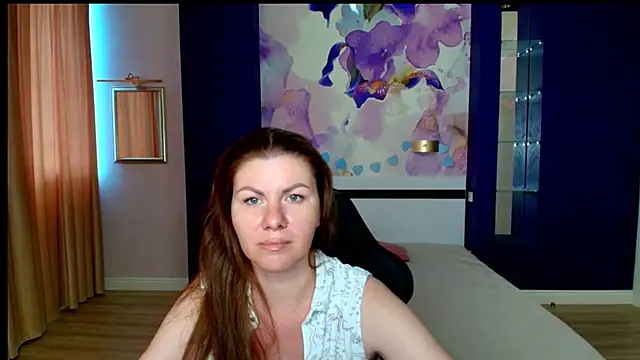Snapshot of LunaKissesx chatting on July 3, 2026, 11:39 am LunaKissesx online show from July 3, 2026, 11:39 am