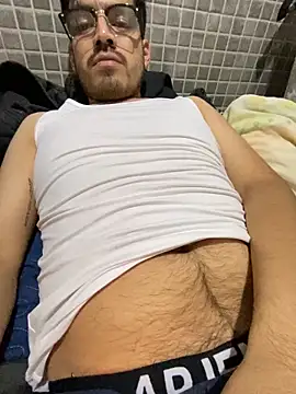 Snapshot of Harv3y_xxx chatting on June 16, 2026, 1:49 am Harv3y xxx online show from June 16, 2026, 1:49 am