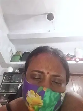 Snapshot of Simi-hot-boudi chatting on July 13, 2026, 5:34 pm Simi-hot-boudi online show from July 13, 2026, 5:34 pm