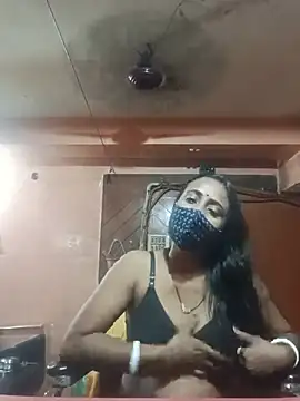 Snapshot of Simi-hot-boudi chatting on July 14, 2026, 10:32 am Simi-hot-boudi online show from July 14, 2026, 10:32 am