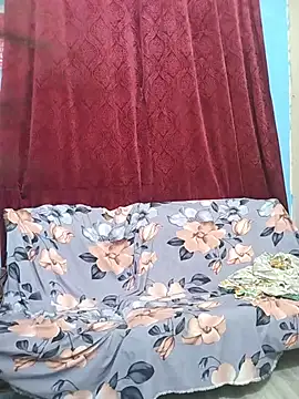 Queen Rosyy online show from July 20, 2026, 10:39 am
