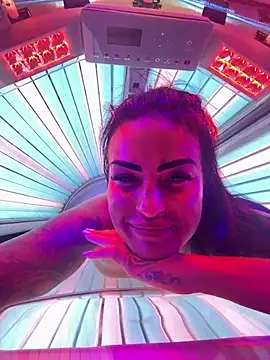 Naughty-TiaRose93 online show from July 5, 2026, 1:18 pm