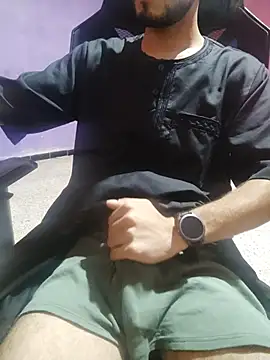 Snapshot of halim_Hott chatting on July 14, 2026, 12:33 pm halim Hott online show from July 14, 2026, 12:33 pm