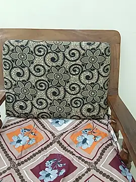 Snapshot of Hottness_Vamika chatting on July 12, 2026, 4:24 am Hottness Vamika online show from July 12, 2026, 4:24 am