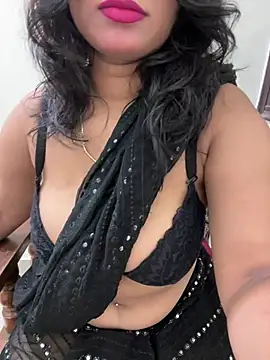 Snapshot of Nottyy_Bella_ chatting on July 3, 2026, 5:30 pm Nottyy Bella online show from July 3, 2026, 5:30 pm