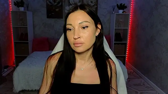 Snapshot of NikoleMills chatting on June 10, 2026, 6:58 am NikoleMills online show from June 10, 2026, 6:58 am