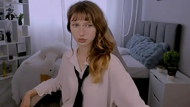 Snapshot of molly_san_ chatting on June 18, 2026, 9:14 am molly san online show from June 18, 2026, 9:14 am